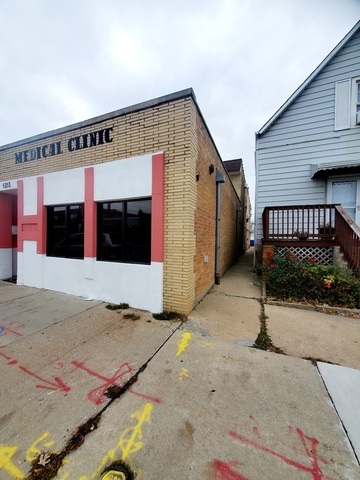 Chicago Condo: 6151 West Belmont Ave