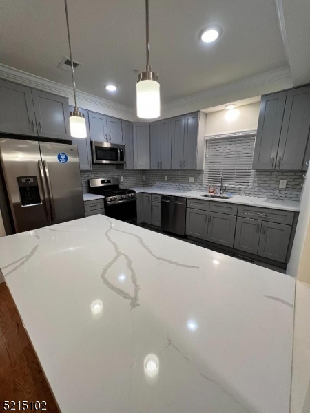 Newark Condo: 55 Hazelwood Ave