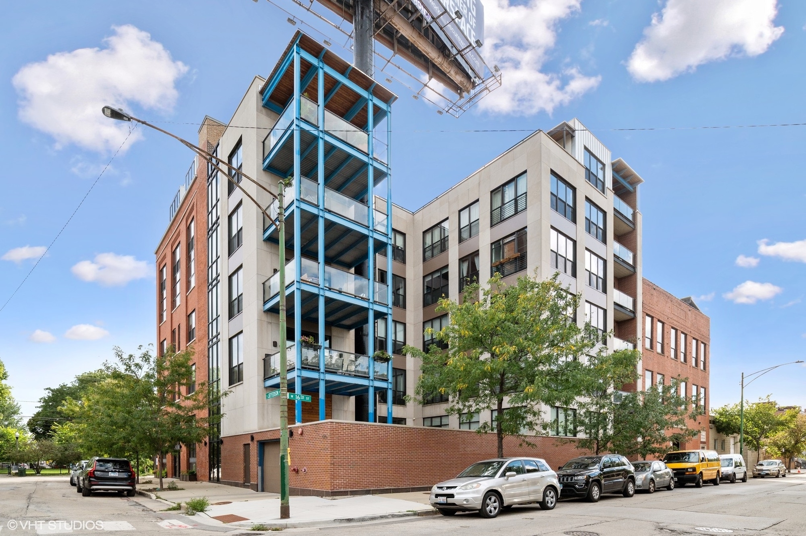 Chicago Condo: 1600 South Jefferson St