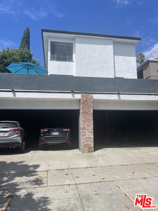 Los Angeles Condo: 1839 South Beverly Glen Blvd