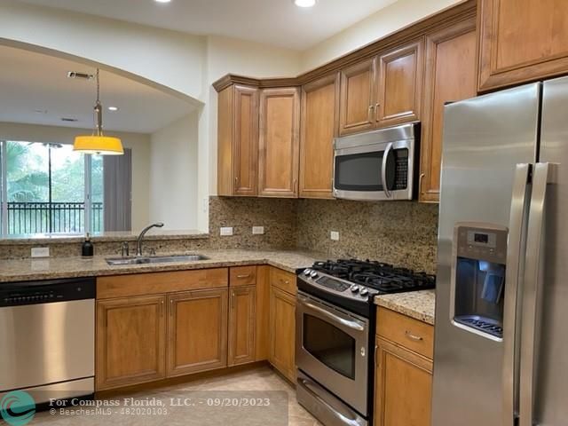 Sunrise Condo: 2901 Northwest 126th Ave