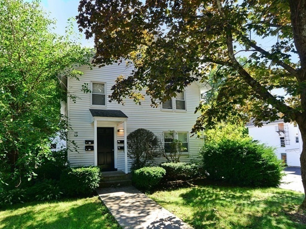 Franklin Condo: 30 Emmons St