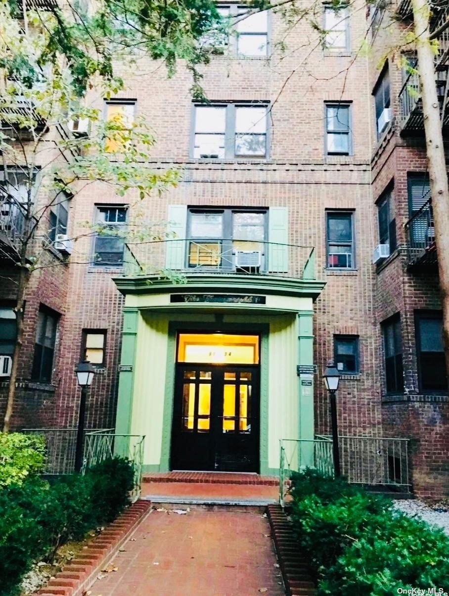 Queens Condo: 99-34 67th Road,