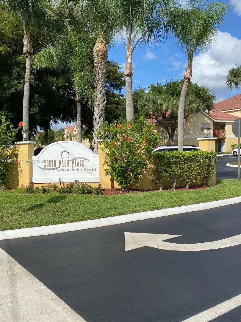 Tamarac Condo: 7610 Westwood Dr
