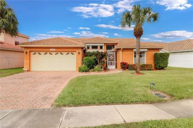 NAPLES Condo: 7223 Mill Pond CIR