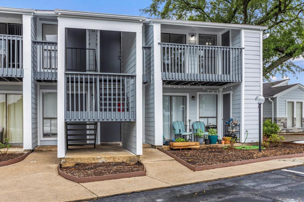 Montgomery Condo: 13151 Walden Rd