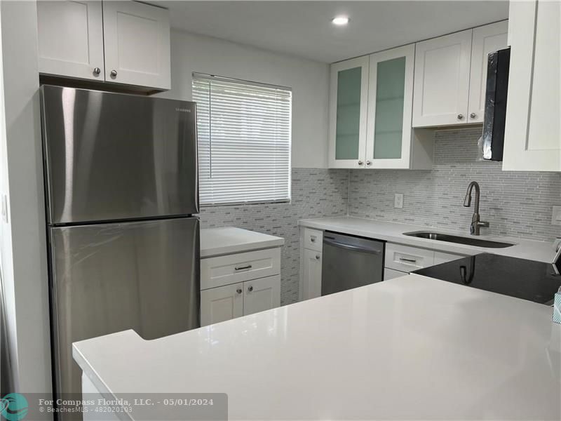 Deerfield Beach Condo: 321 Newport V