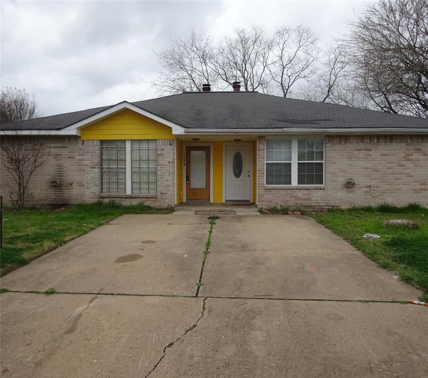 Houston Condo: 11021 Crenchrus Ct