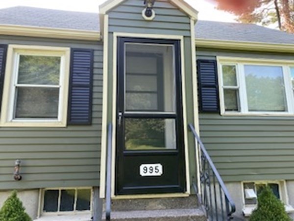 Worcester Condo: 995 W Boylston St