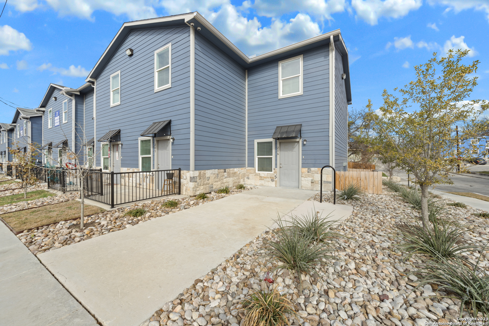 San Antonio Condo: 143 Lucas Street