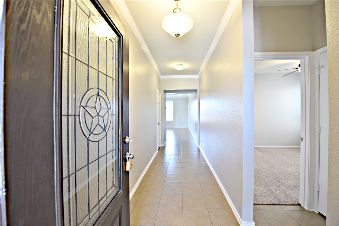 Leander Condo: 440 Sierra Mar Loop