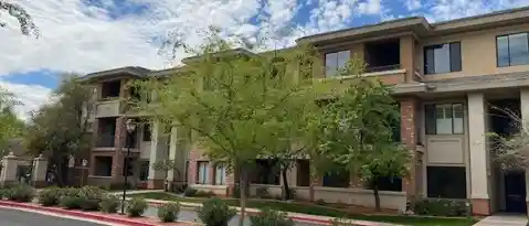 Phoenix Condo: 2989 N 44th St