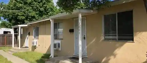 Vaville Condo: 1059 E Monte Vis Ave