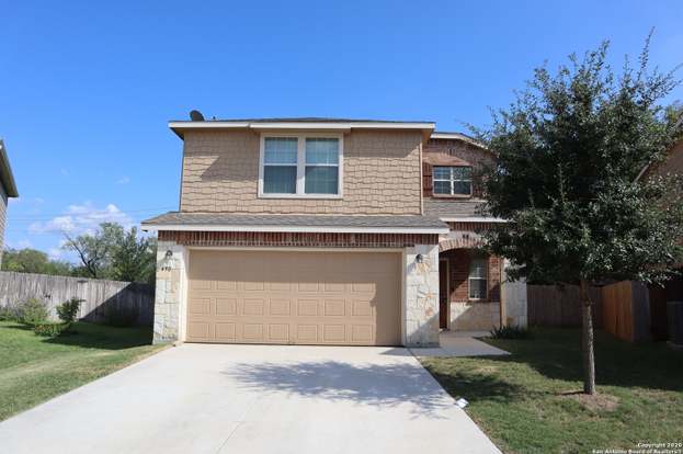 Selma Condo: 490 Walnut Crst