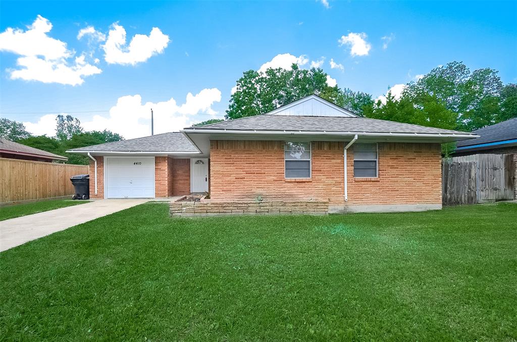 Houston Condo: 4410 Spellman Rd