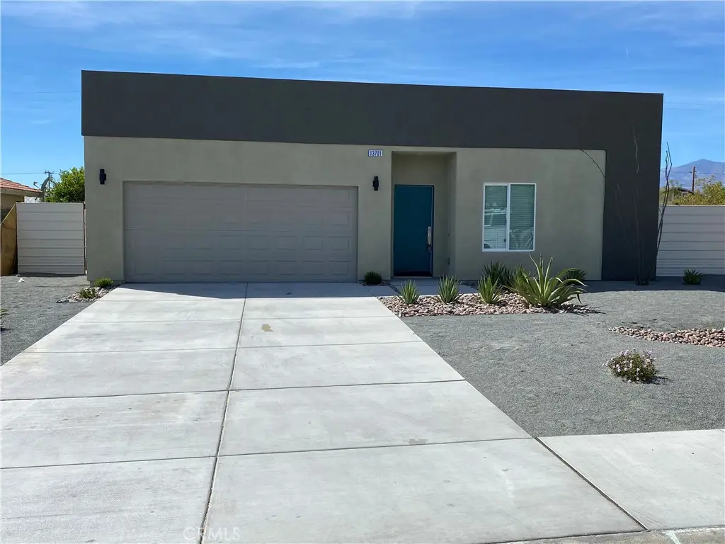 Desert Hot Springs Condo: 13701 El Cajon Dr
