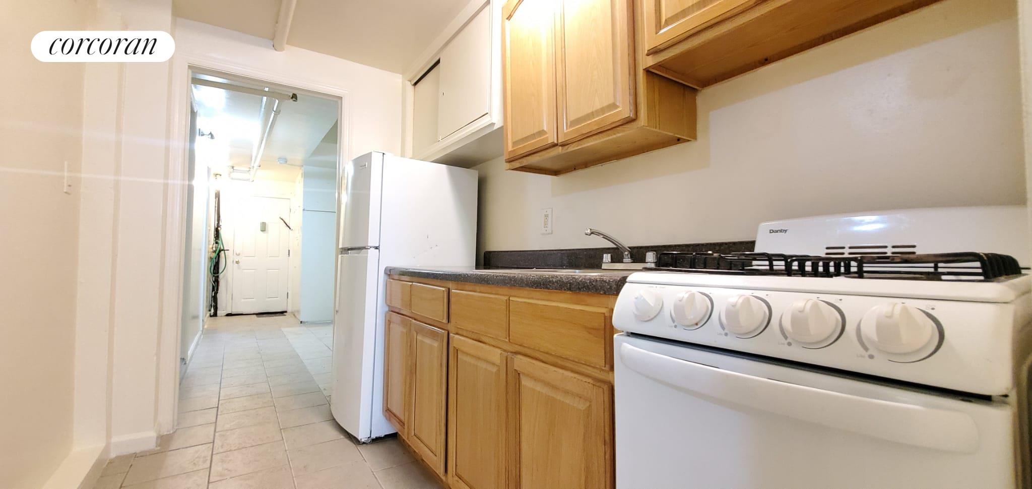 Bronx Condo: 2106 Arthur Ave