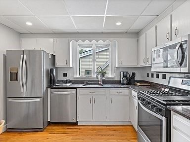 Everett Condo: 14 Staples Ave