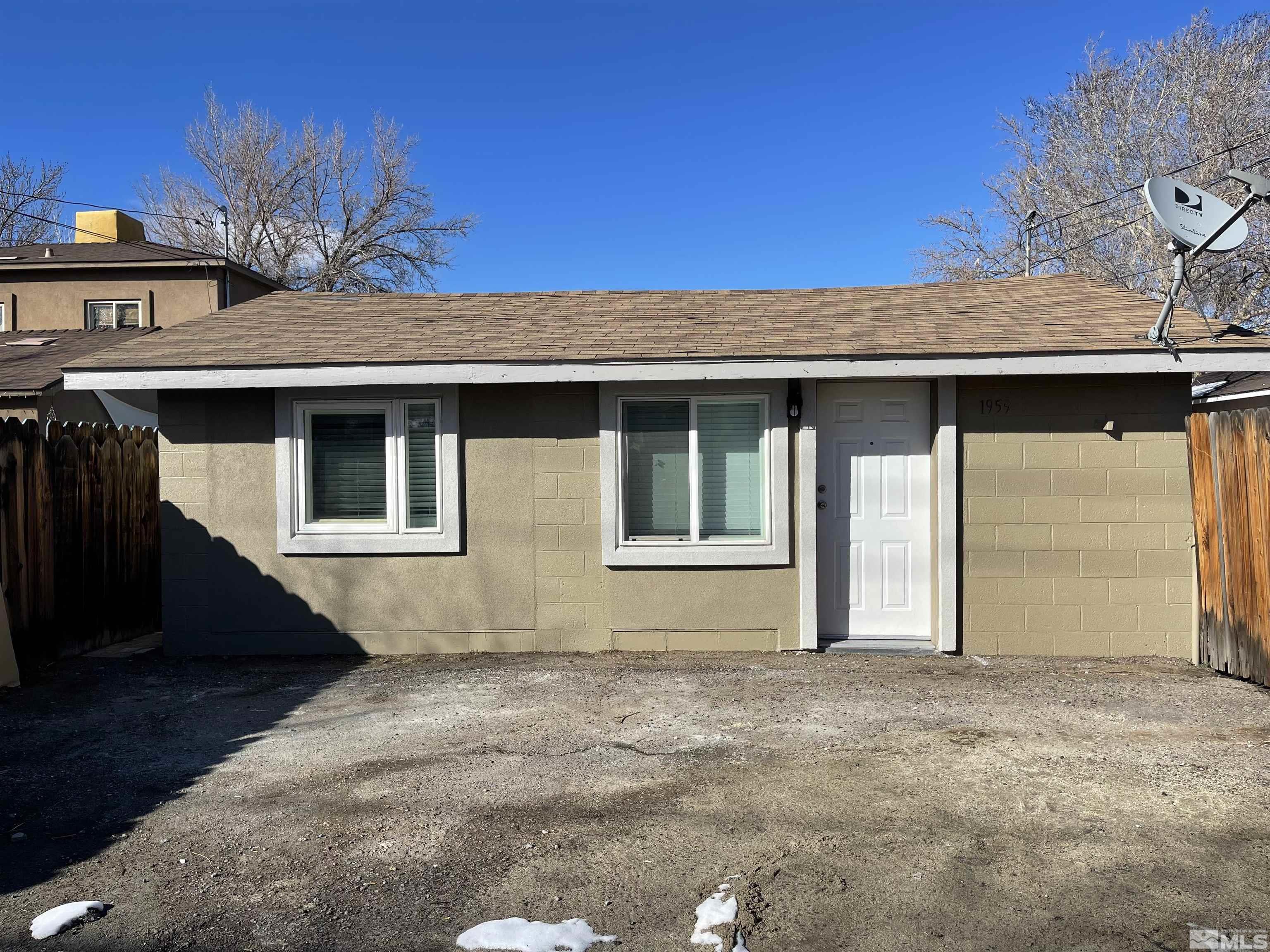 Sparks Condo: 1959 H St
