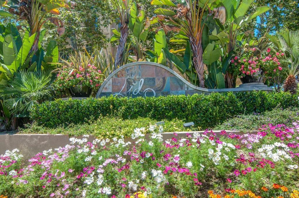 San Diego Condo: 8355 Station Village Ln