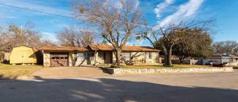 Weatherford Condo: 116 Pne St