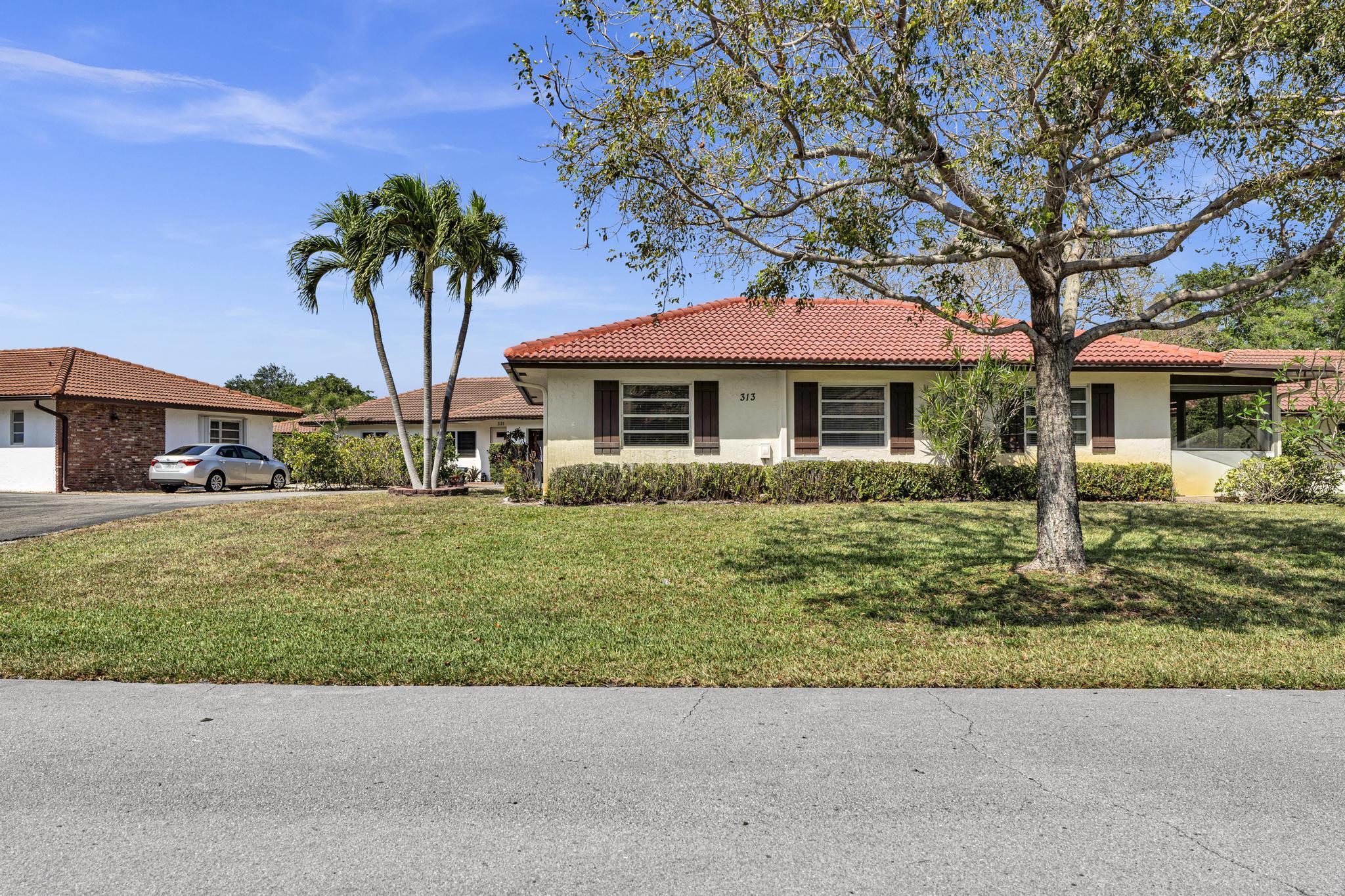 Boca Raton Condo: 313 Northwest 42nd St