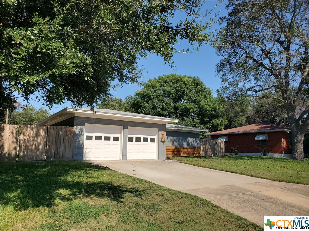 Temple Condo: 108 East Young Ave