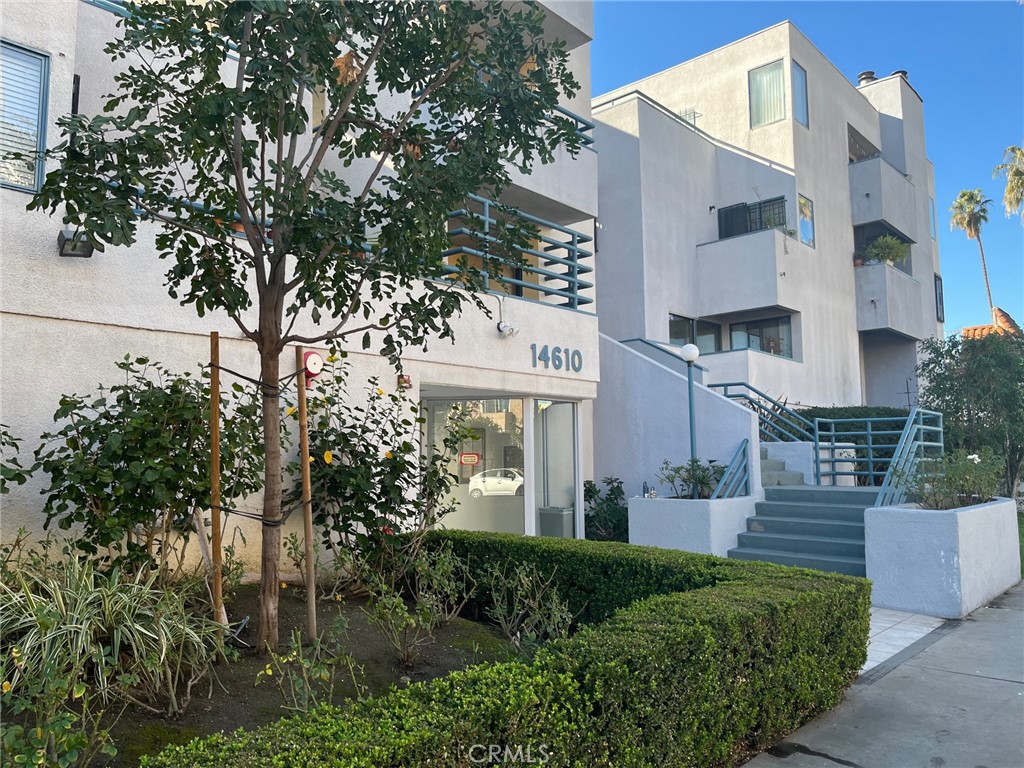 Van Nuys Condo: 14610 Erwin St
