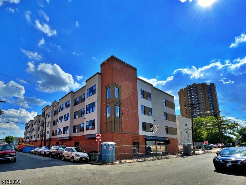Paterson Condo: 180 Cedar Paterson Nj