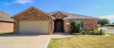 Lubbock Condo: 2023 88th St