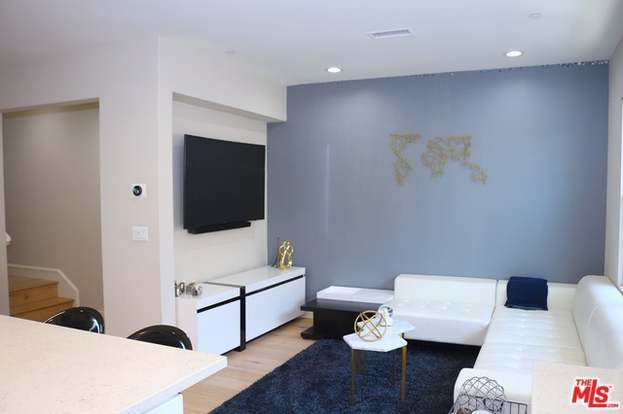 Irvine Condo: 121 Tallowood