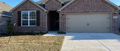 Melissa Condo: 2816 Red Bud Ln