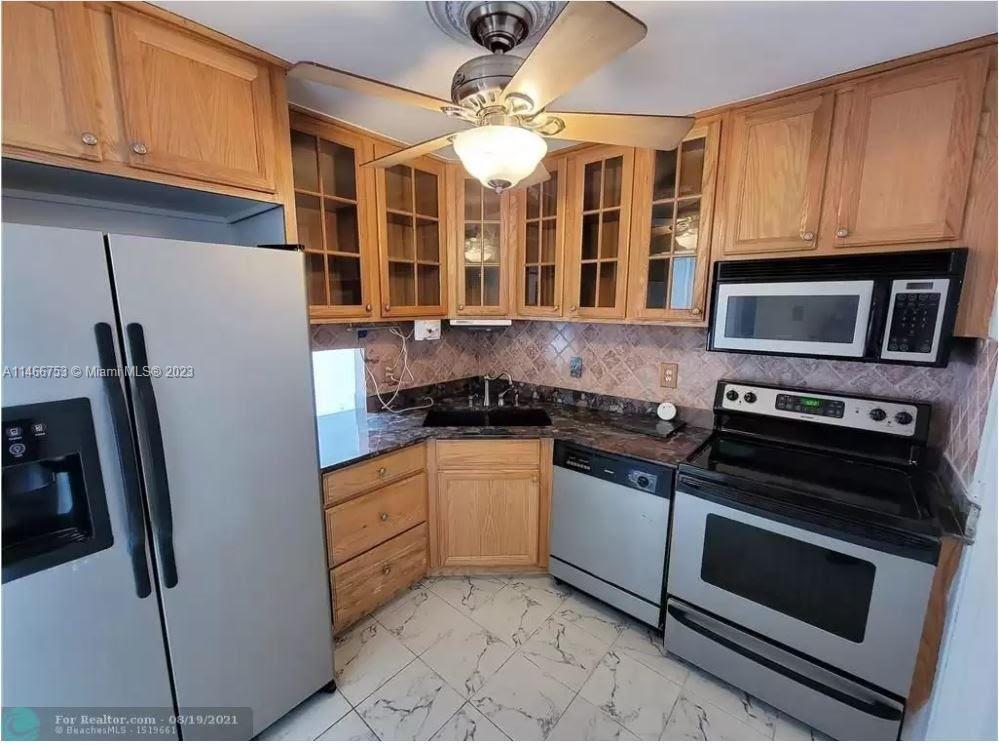 Plantation Condo: 4200 Northwest 3rd Ct