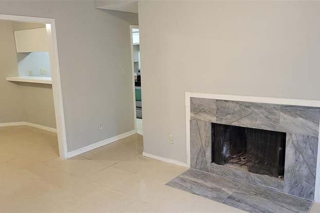 Houston Condo: 10171 Oakberry St