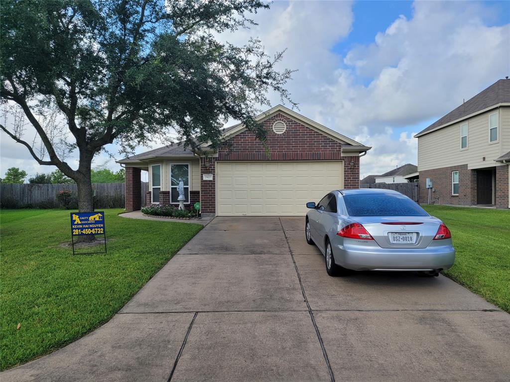 Houston Condo: 7927 Woodland Pne Dr