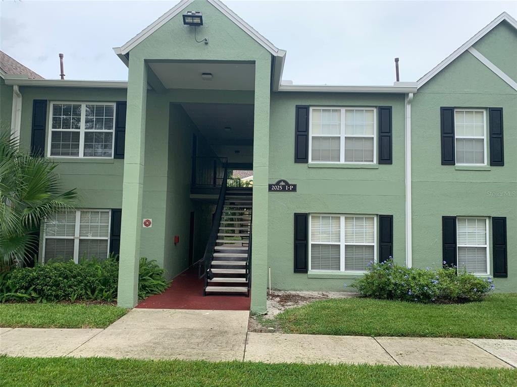 ORLANDO Condo: 2025 Dixie Belle Dr