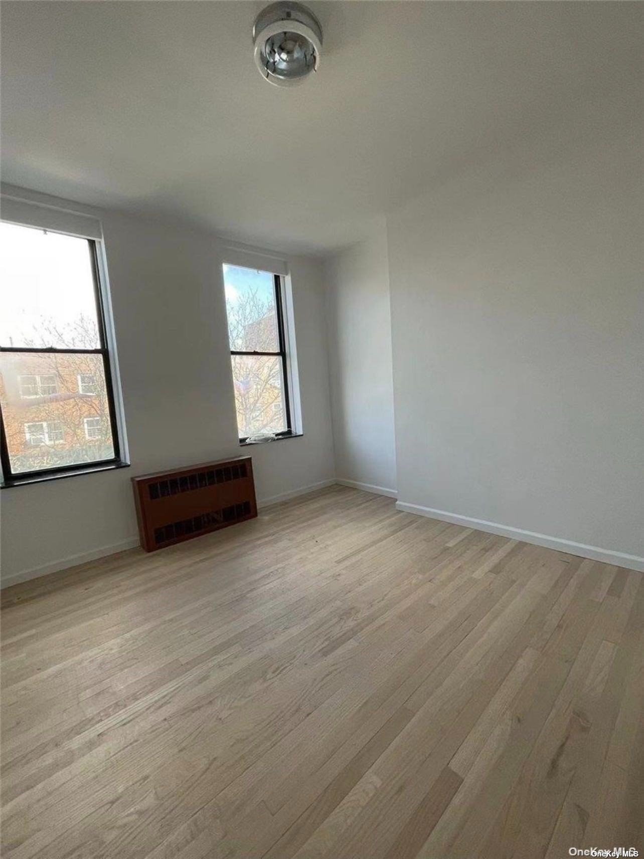 Brooklyn Condo: 187 Menahan St