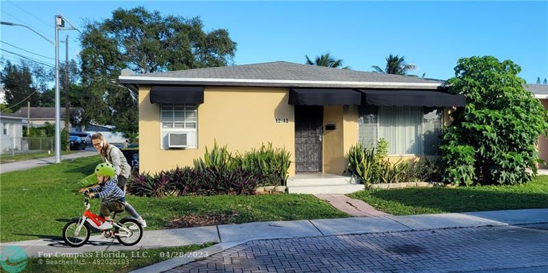 Dania Beach Condo: 1213-1217 Southwest 3rd Ave