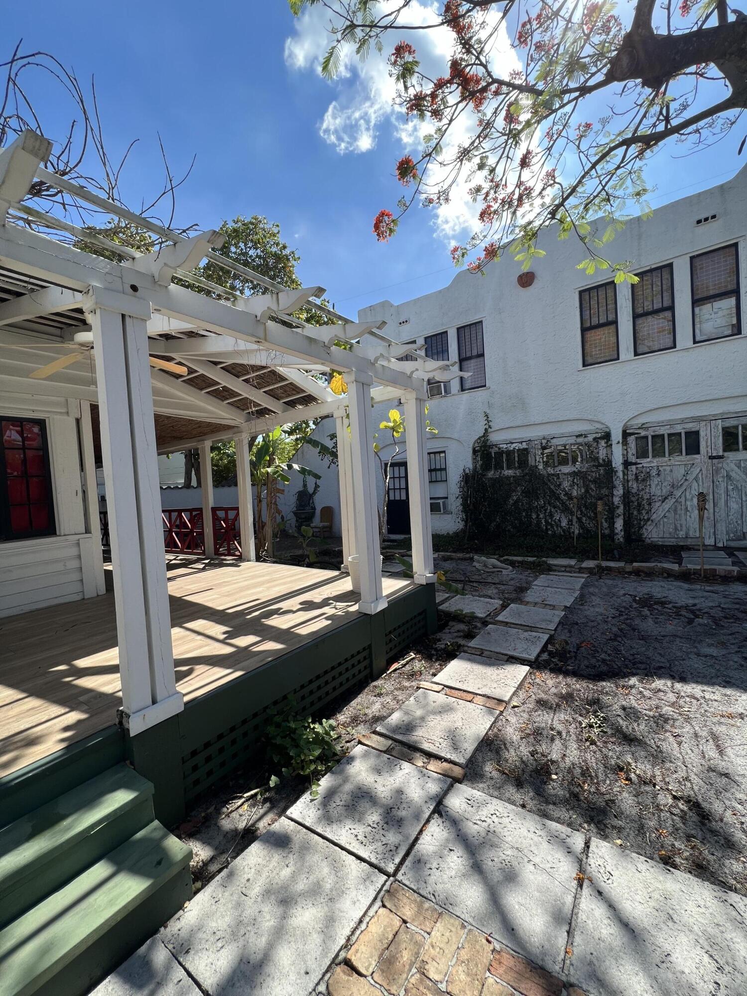 Lake Worth Condo: 318 South J Street