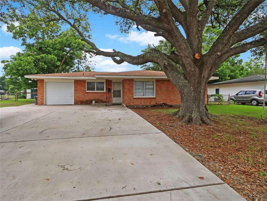 Hitchcock Condo: 205 Cedar Dr