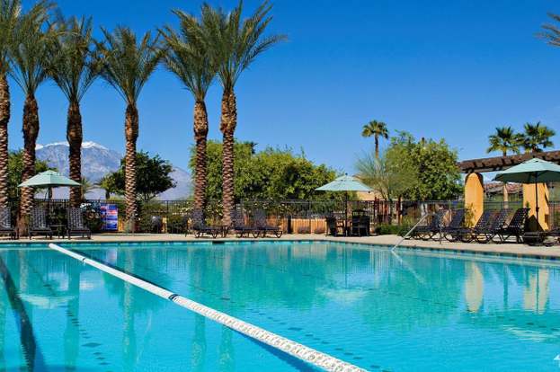 Palm Desert Condo: 102 Paseo Bravo