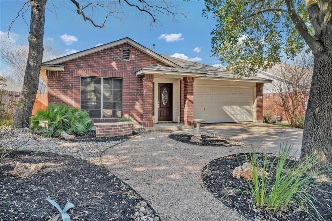 Round Rock Condo: 2207 Ada Ln