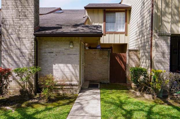 Houston Condo: 8536 Dairy Vw Ln