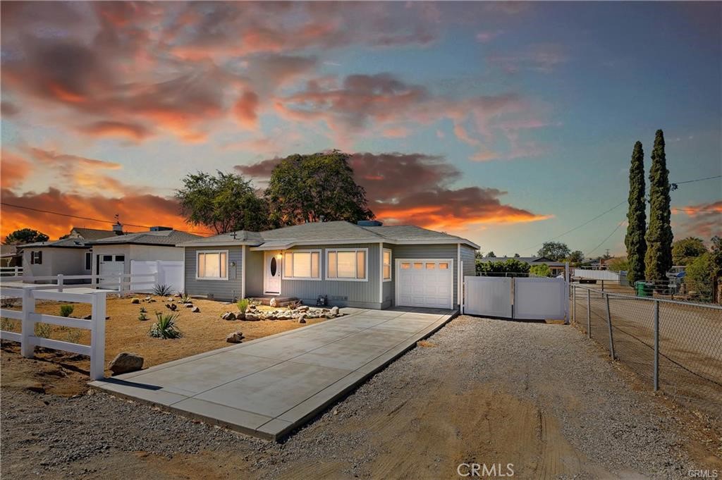 Norco Condo: 4694 Pedley Ave