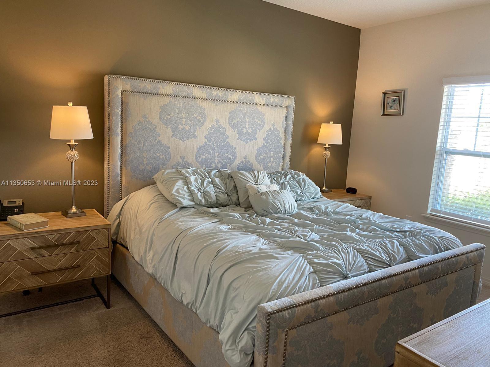 KISSIMMEE Condo: 8967 SHINE DR