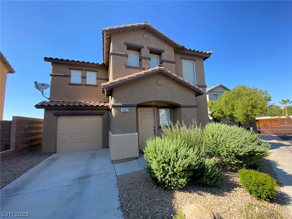 HENDERSON Condo: 1067 Country Coach Dr