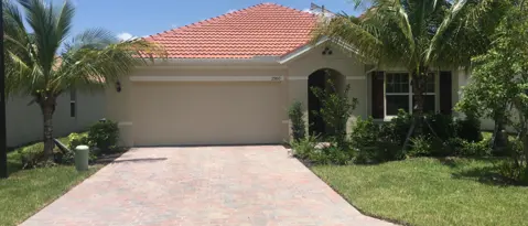 Fort Myers Condo: 2980 Royal Gdns Ave