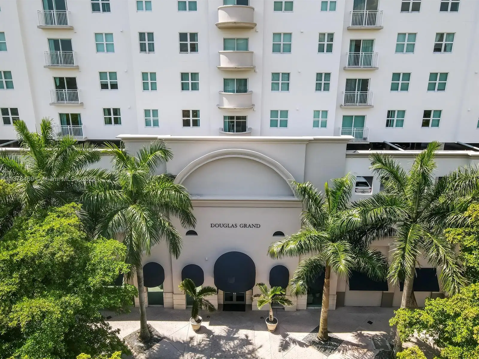 CORAL GABLES Condo: 50 MENORES AVE