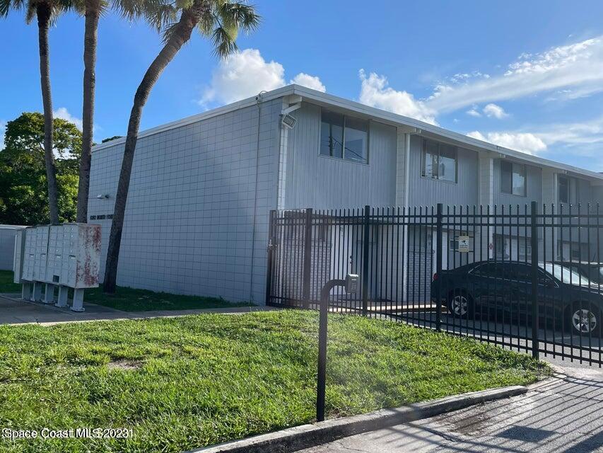 Cocoa Condo: 1010 North Fiske Blvd
