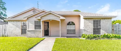 Houston Condo: 2215 Hazyknoll Ln